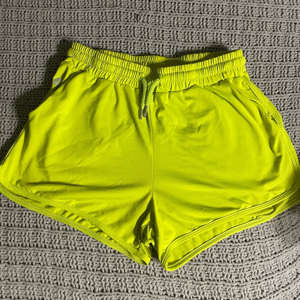 Senita Athletics Weekend Shorts Margarita Size Small